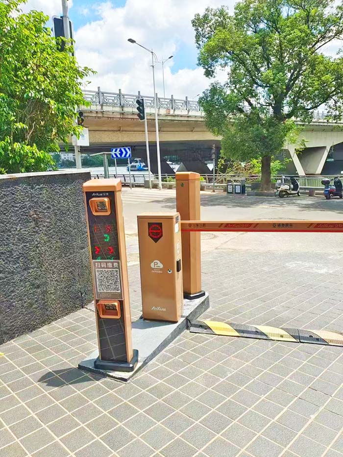 公園車牌識別系統