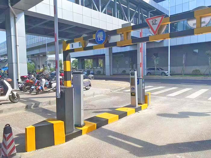 廣場車牌識別系統