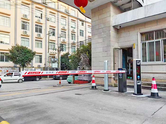 社區車牌識別系統